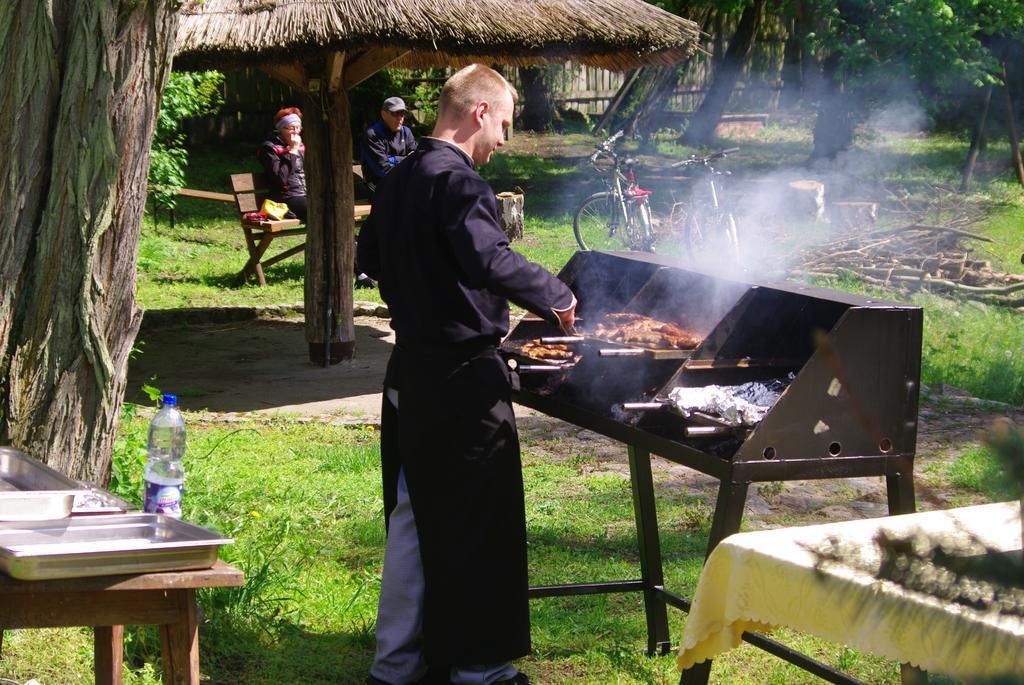 Karczma Kuzniak Mlyn Apartamento Mierzyn  Exterior foto